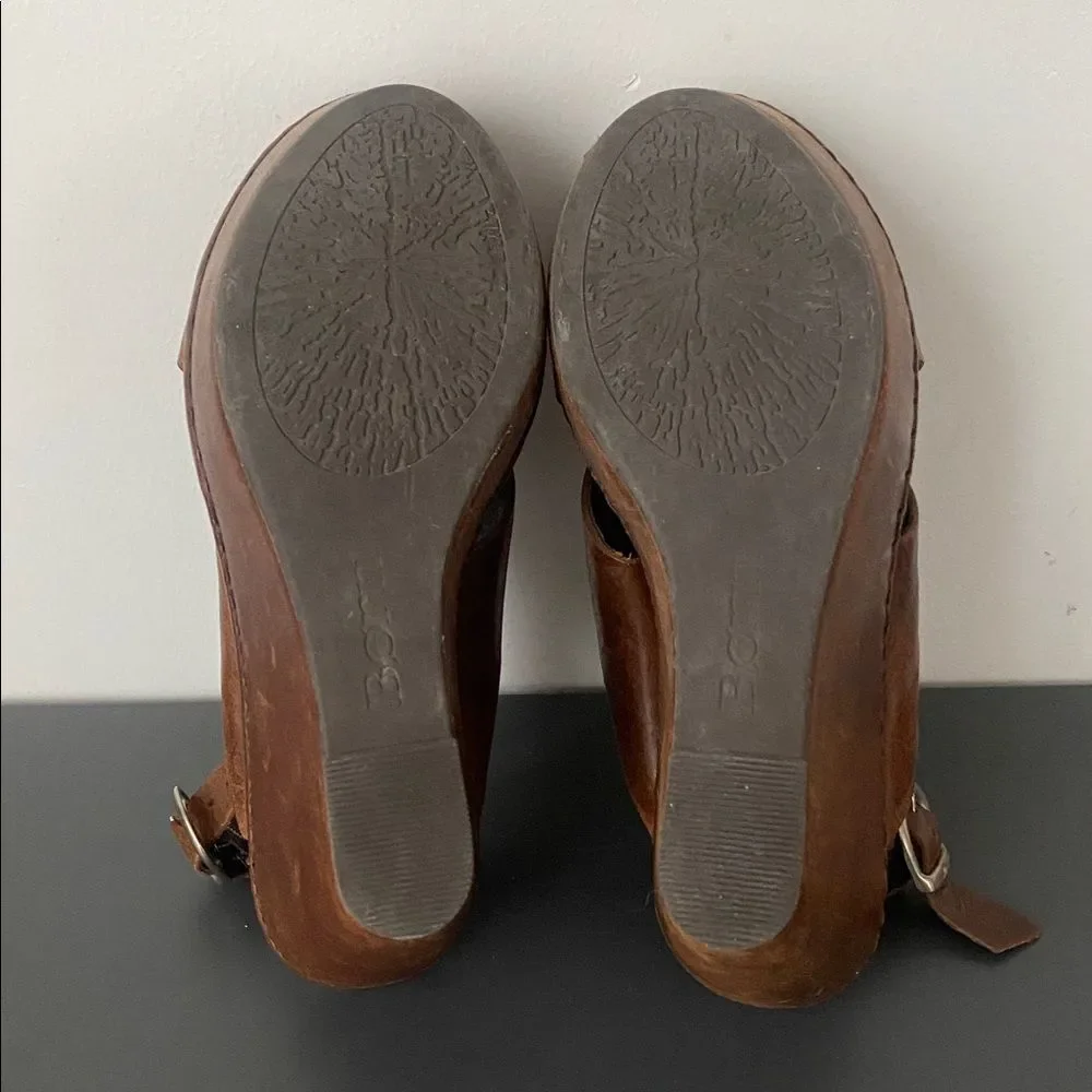 Born chestnut leather
