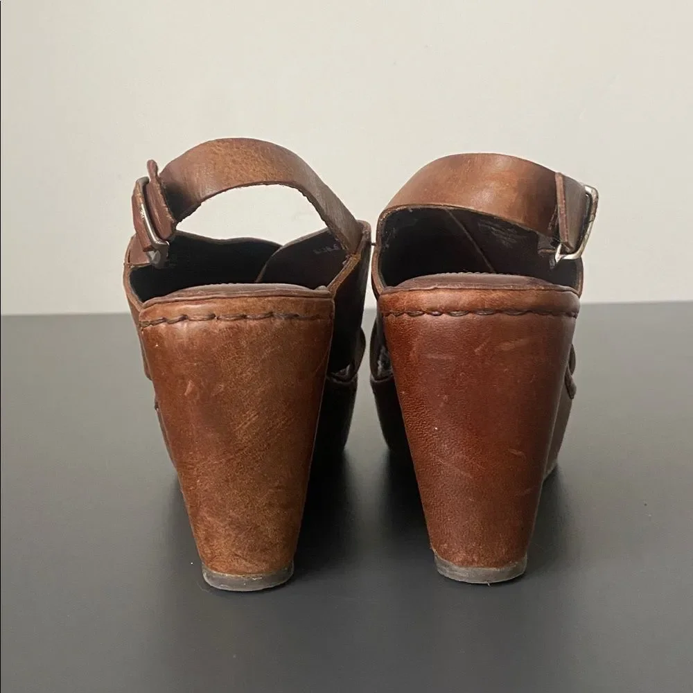 Born chestnut leather