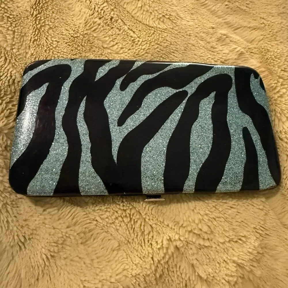 Hard Case Padded Zebra Print Hinged Wallet Aqua/Black Sparkling Brand New 7 “