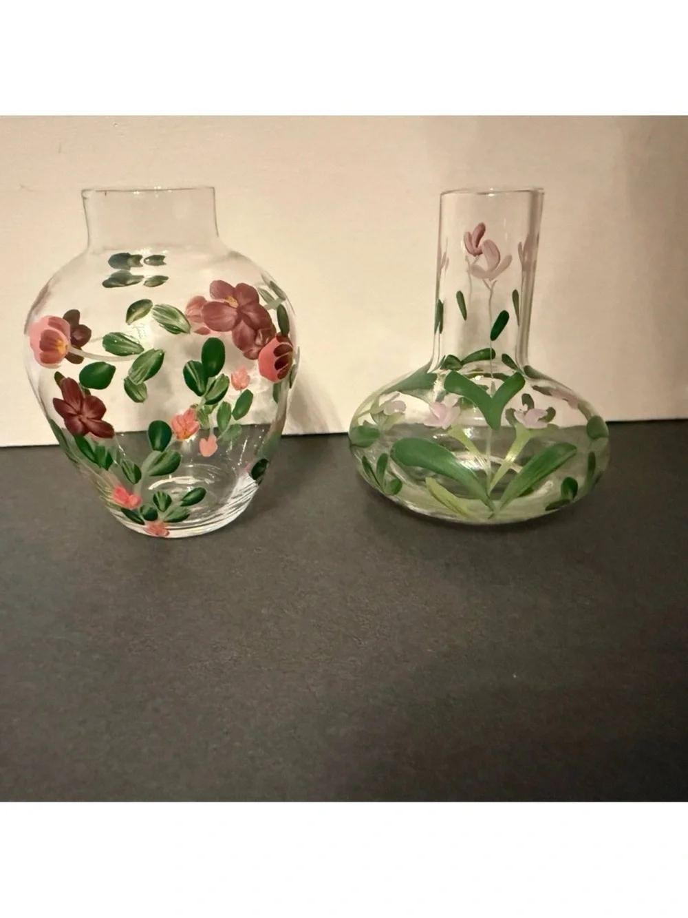 VINTAGE BUD VASES PAIR SMALL CLEAR GLASS HAND PAINTED FLOWERS PINK PURPLE GREEN