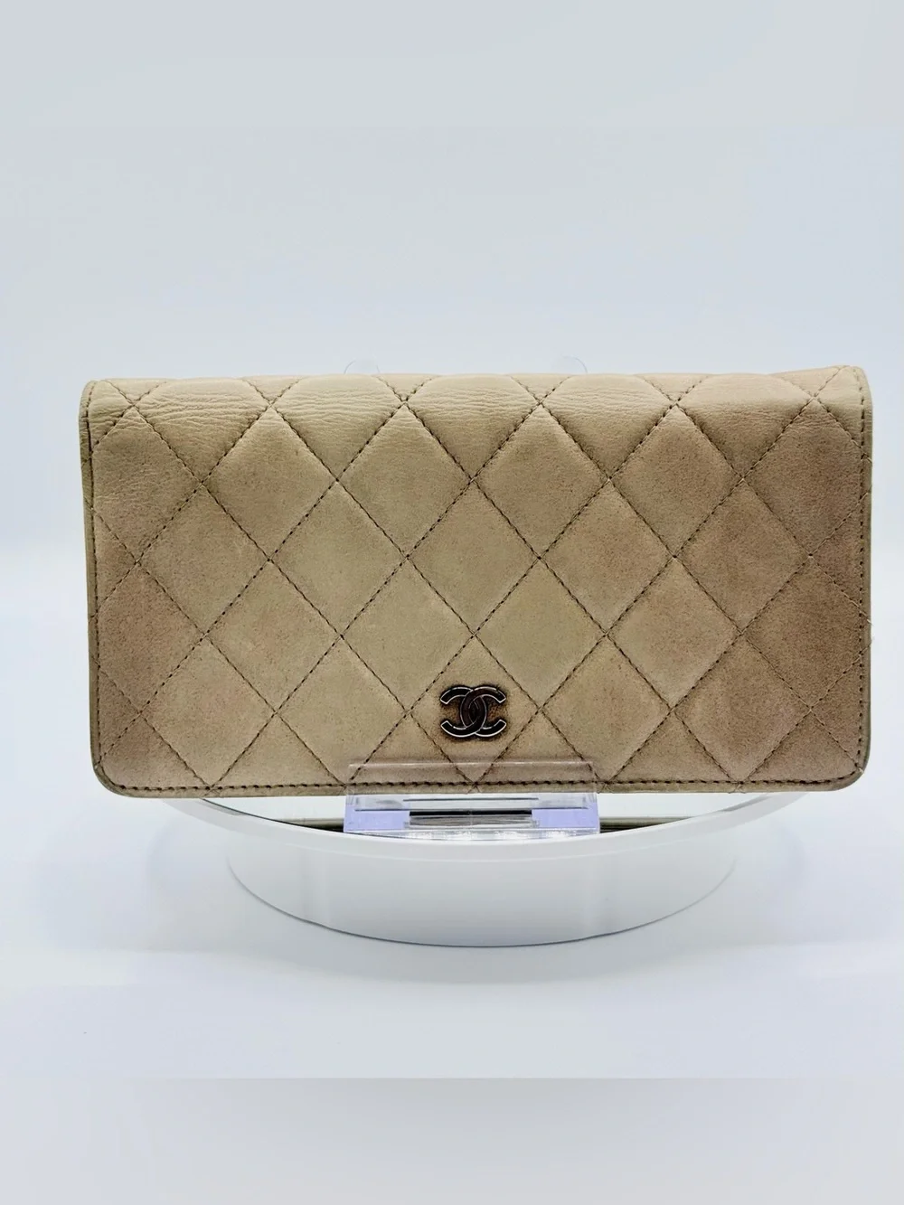 CHANEL minor made