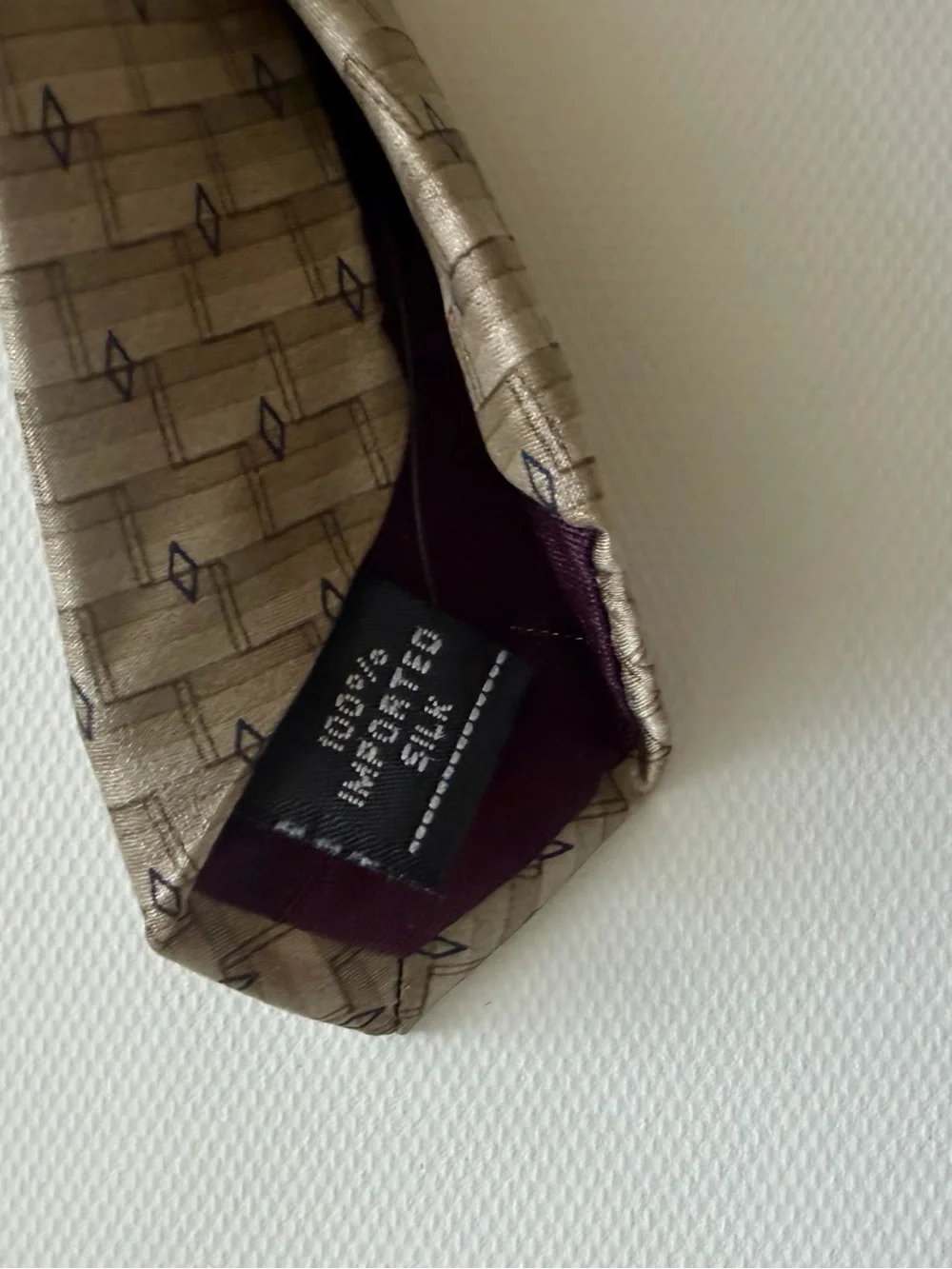 Arrow Men’s Beige Silk Geometric Tie