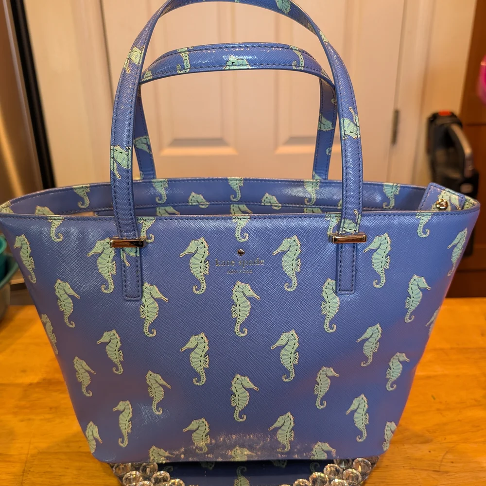 Kate Spade New York Cedar Street Seahorses Mini Harmony Tote Bag EUC