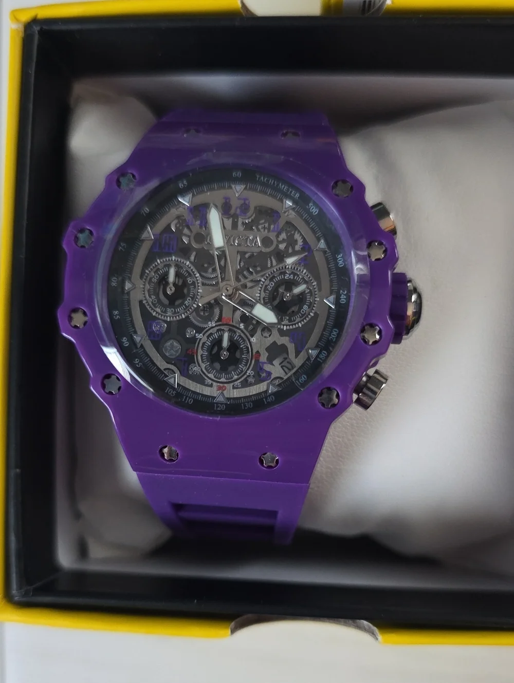 Invicta racing valyron