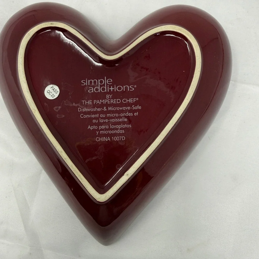 Pampered Chef cranberry red