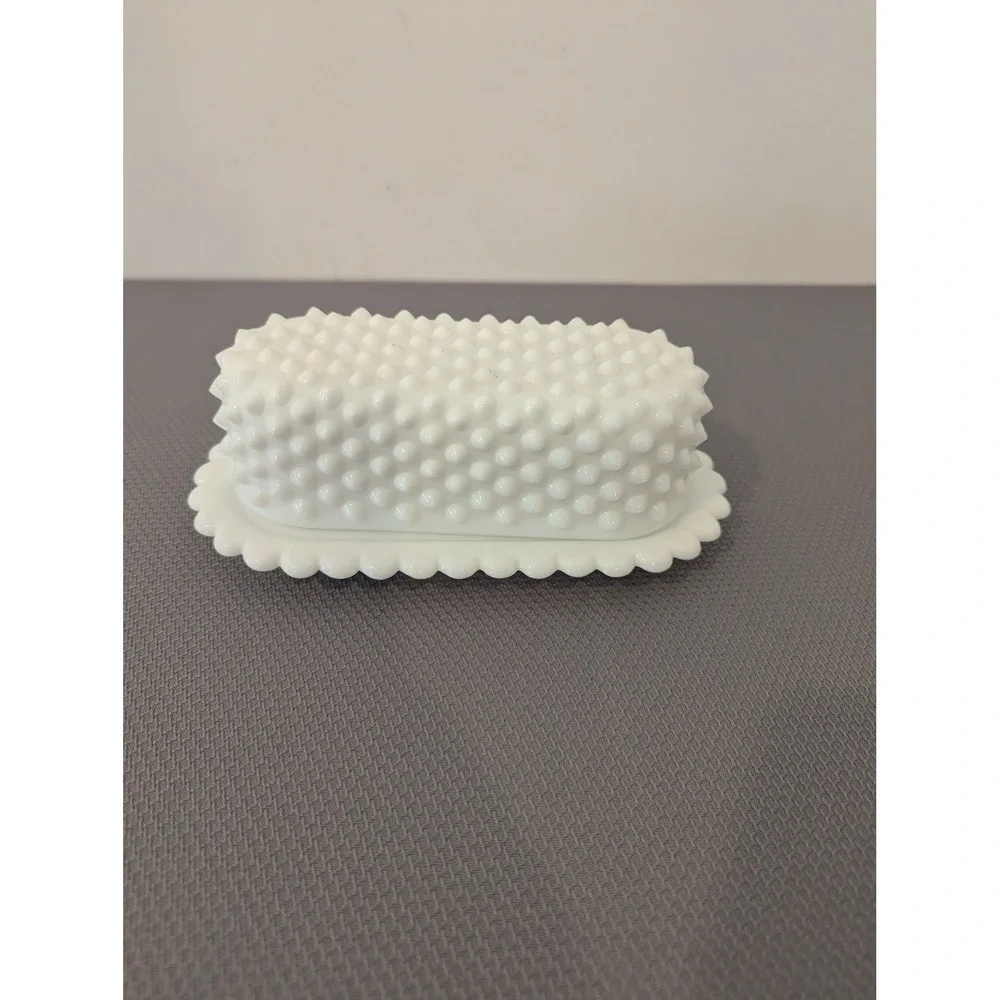 Fenton vintage white