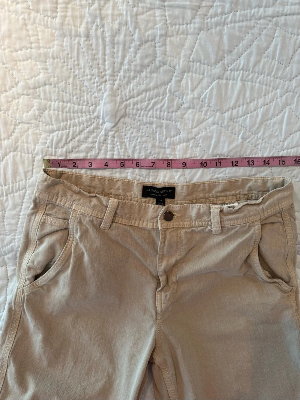 Banana Republic Beige Flat-Front Men's Shorts