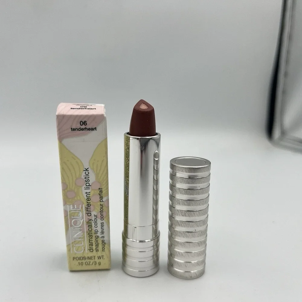 New! Clinique Dramatically Different Lipstick 06 Tenderheart Full Size 10 oz