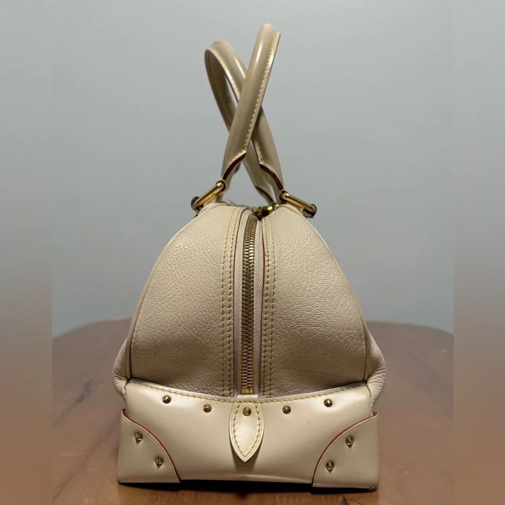 Louis Vuitton Ivory Suhali Leather Limited Edition Le Superbe Bag