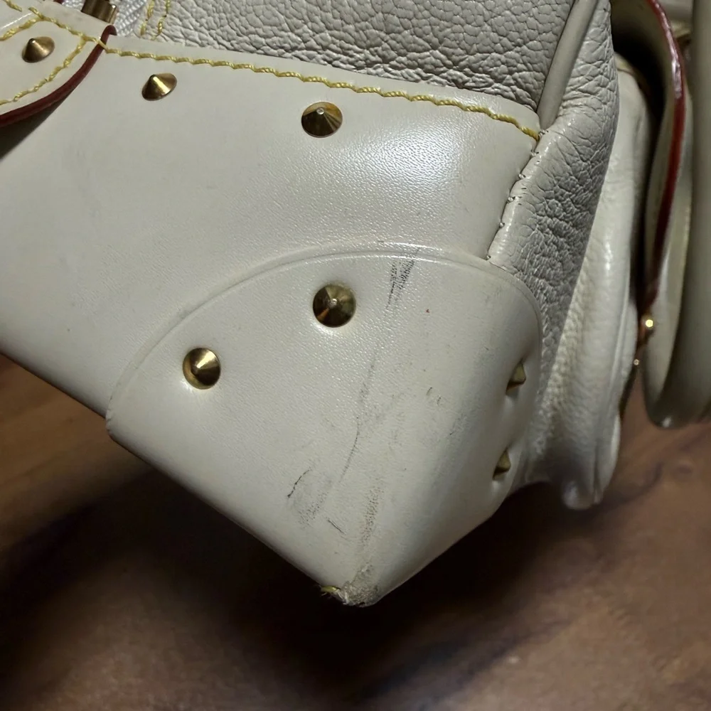 Louis Vuitton Ivory Suhali Leather Limited Edition Le Superbe Bag