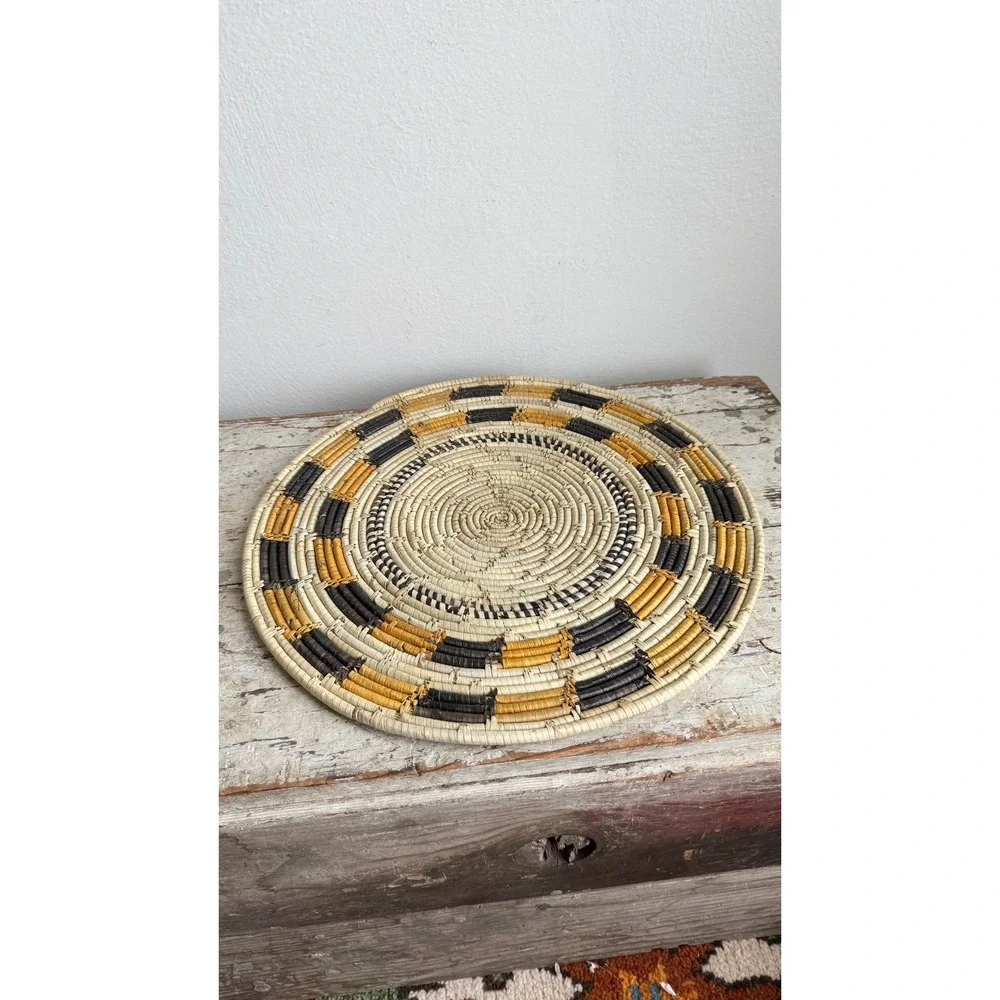 N/A handwoven geometric