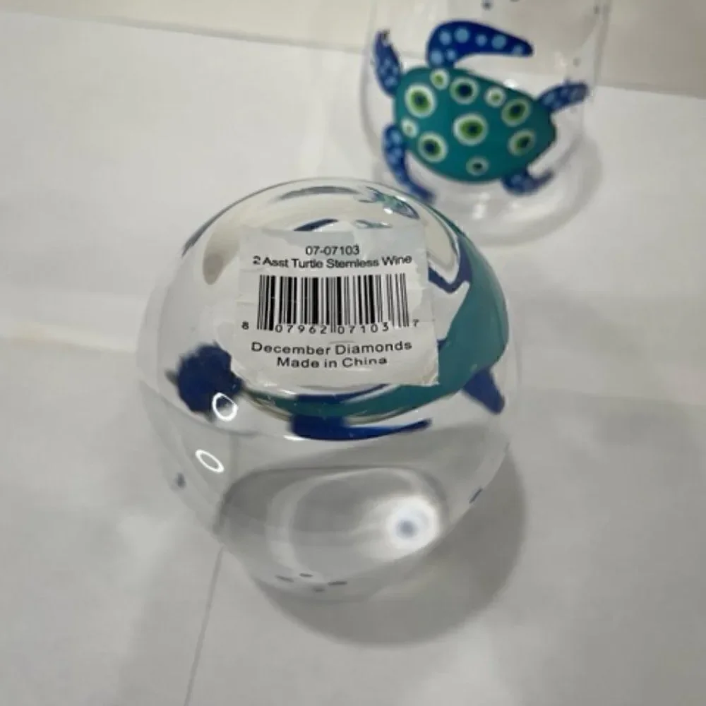 2 Stemless Wine Glasses Turtle - Blue December Diamonds New NWT Excellent - New