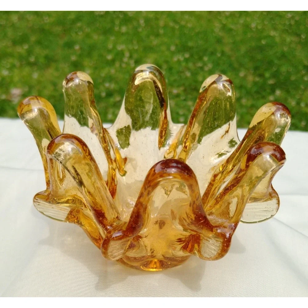 L E Smith Amber Art Glass Swung Bowl 5 Inch Pinched Fingers Simplicity Vintage