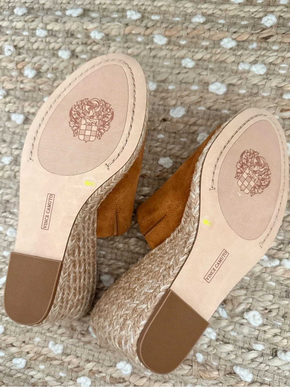 Vince Camuto vince camuto