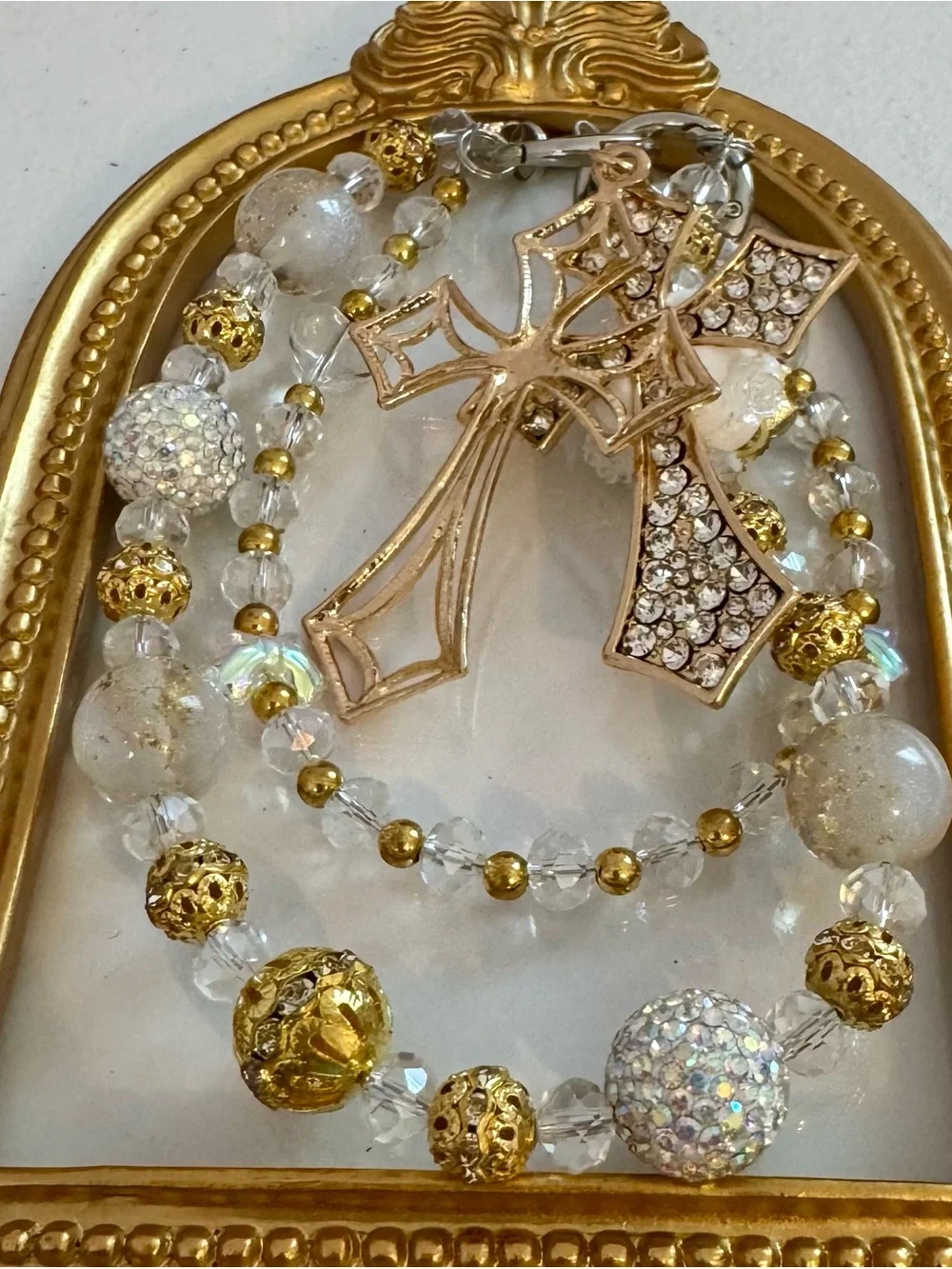 unbranded gold tone