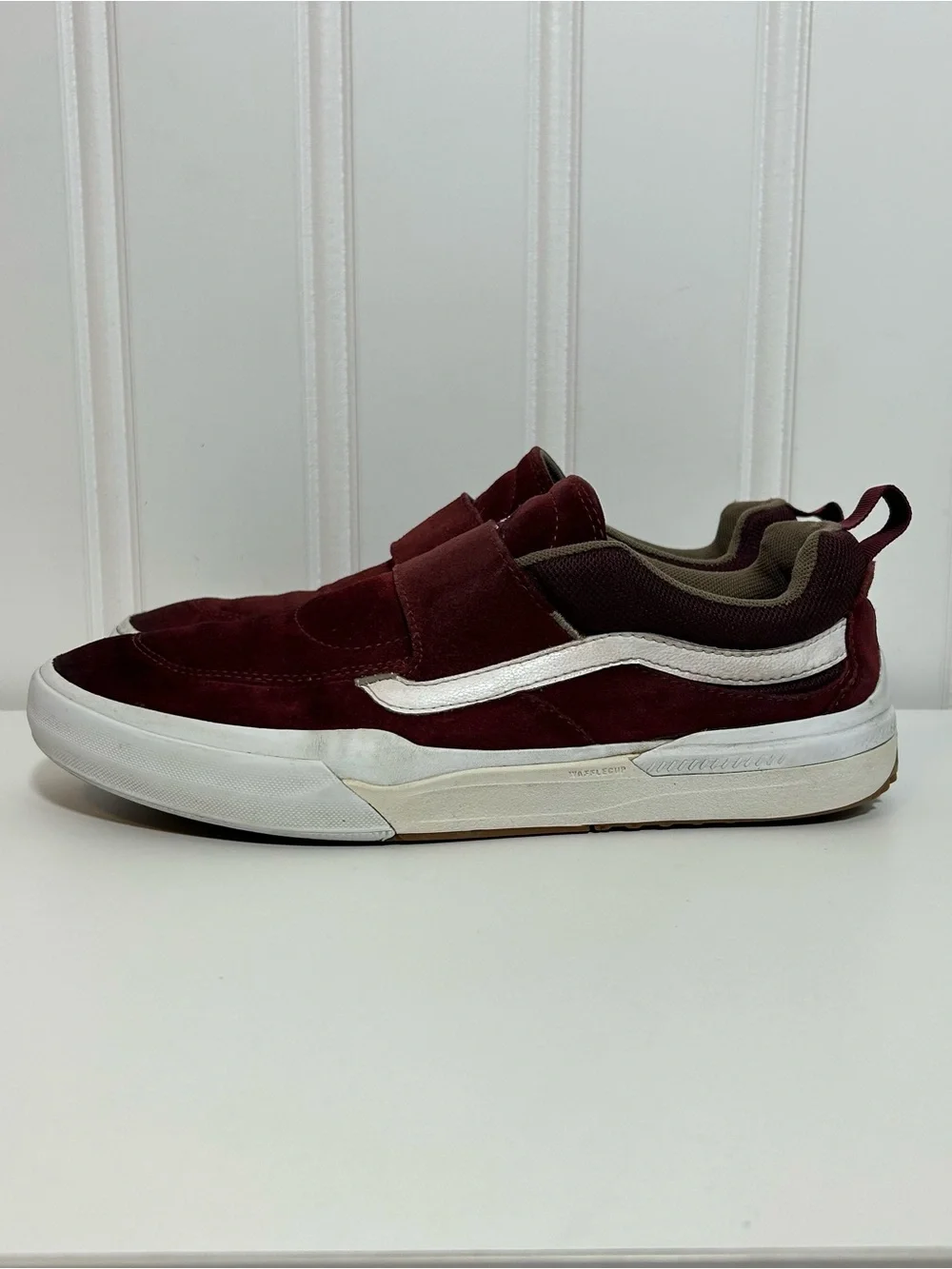 Vans Kyle walker pro Men's velcro Suede Sneakers in Burgundy with White Accent