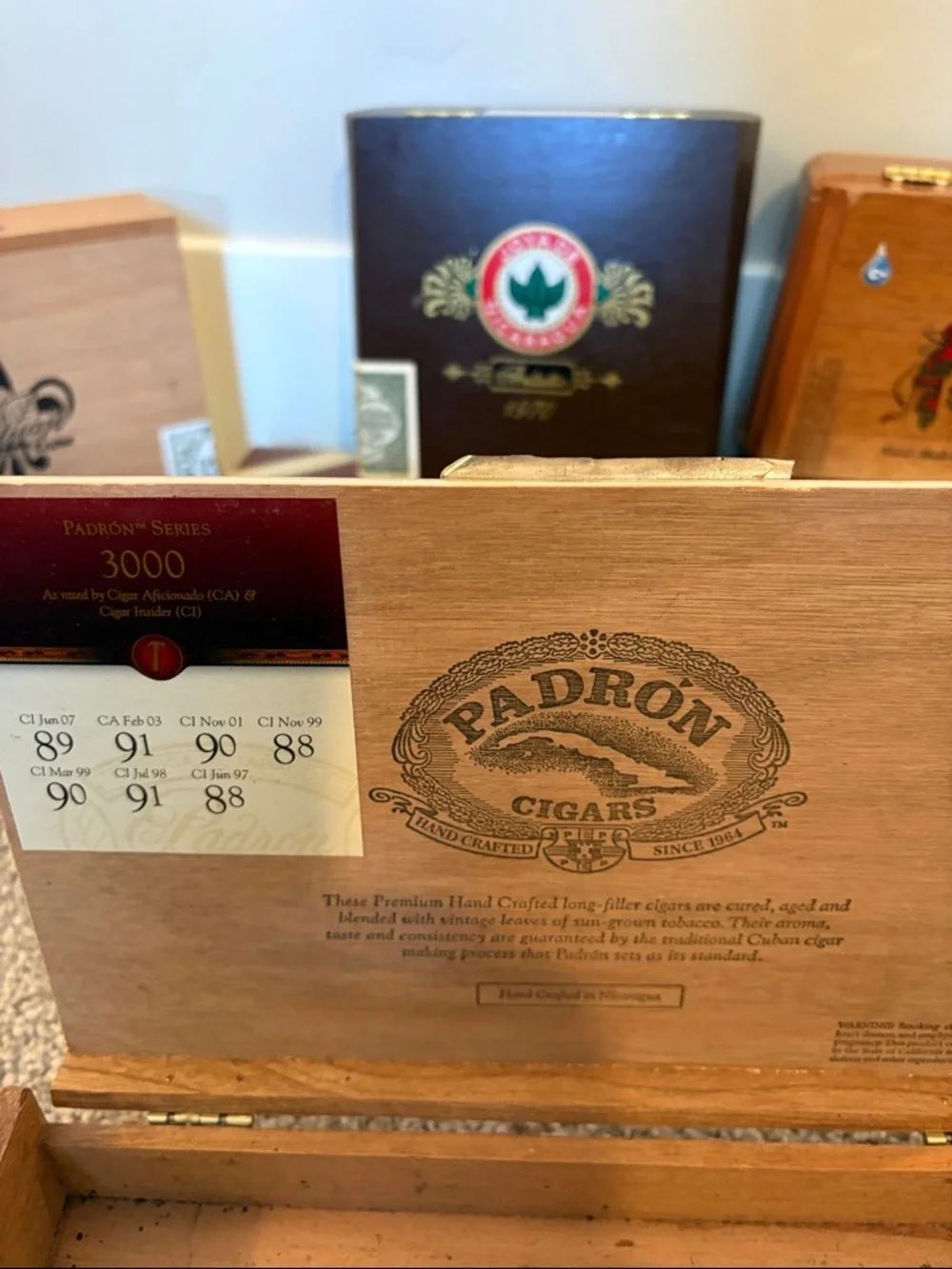 cigar box assorted red