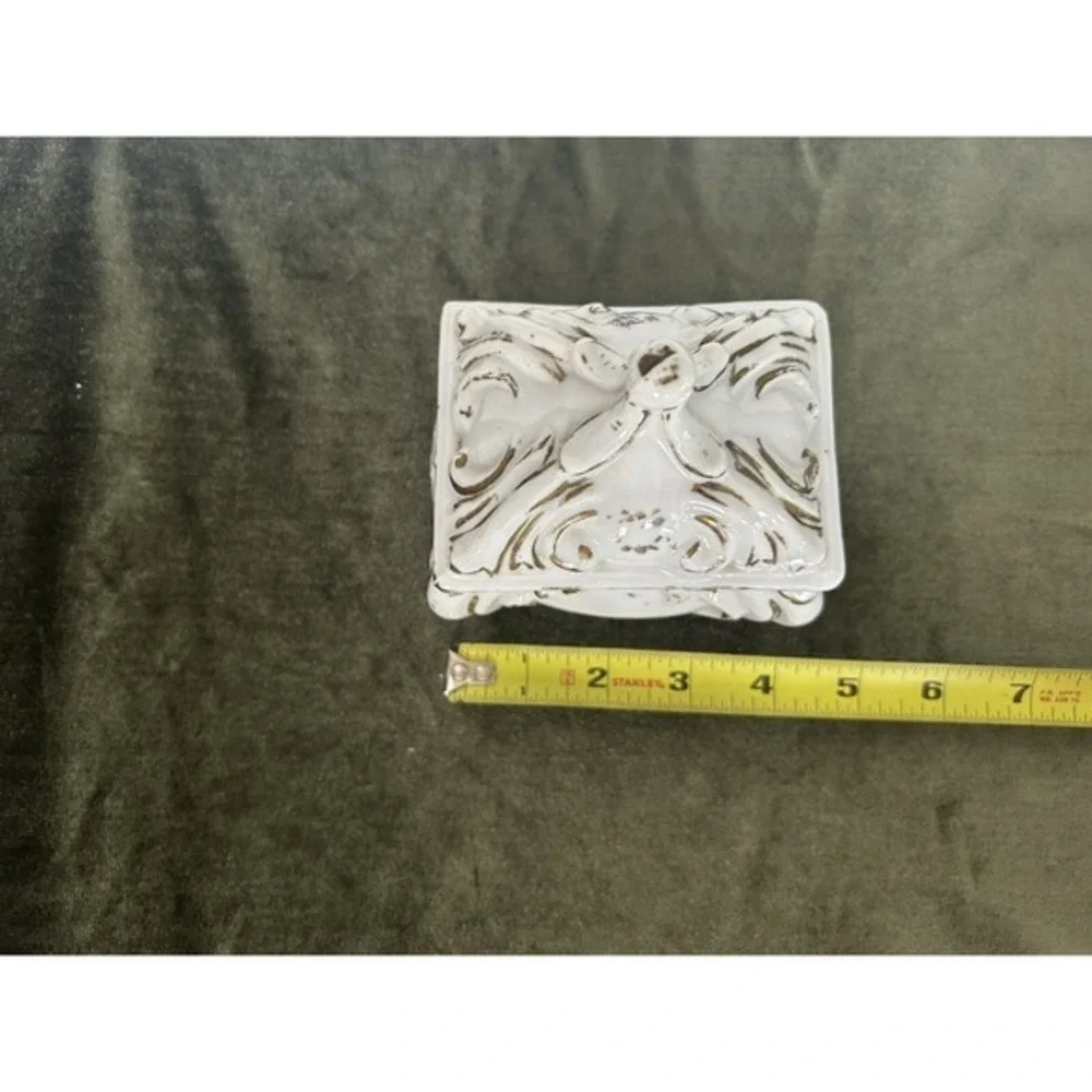 N/A this antique