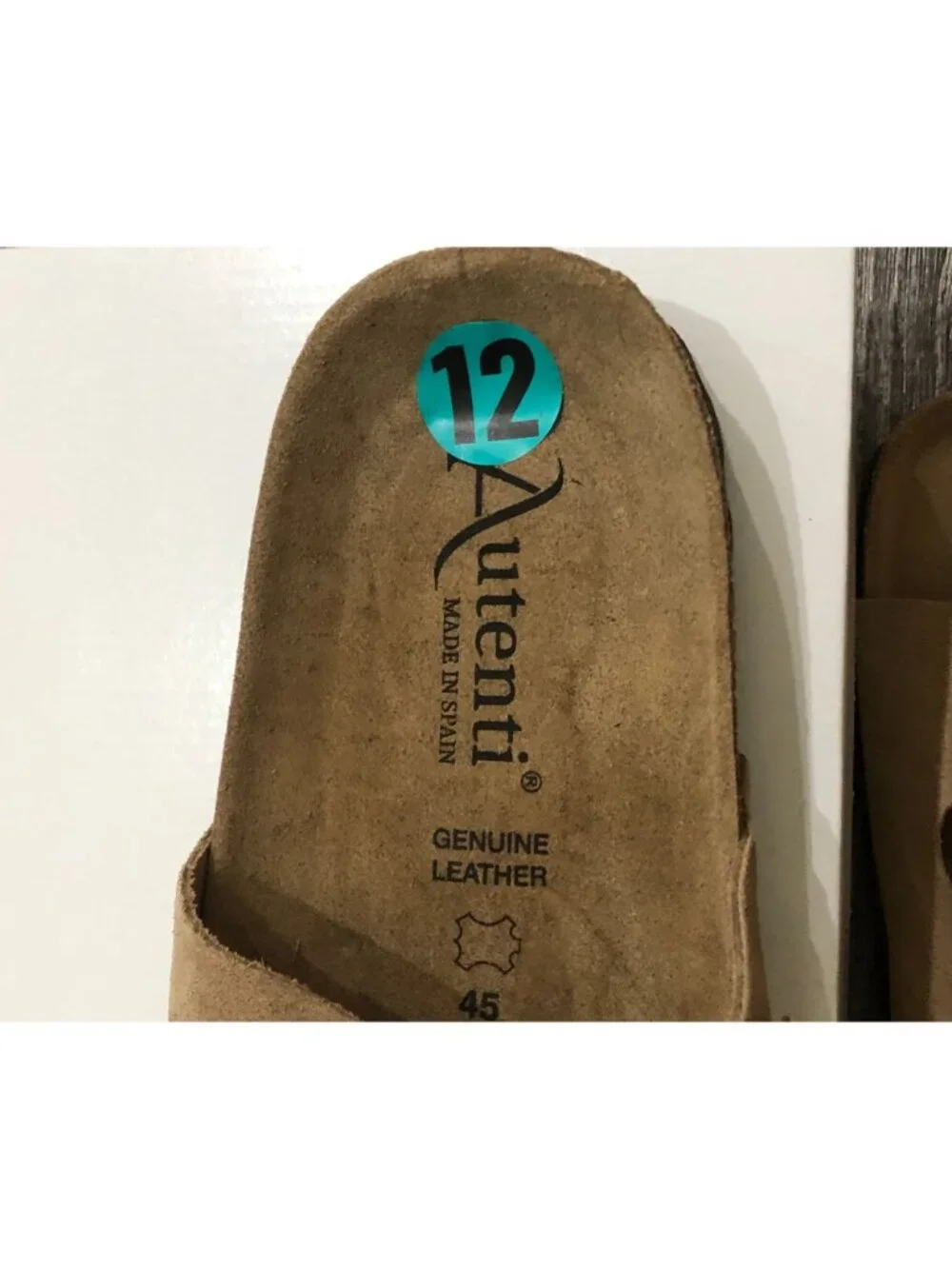 Auteni autenti sandals
