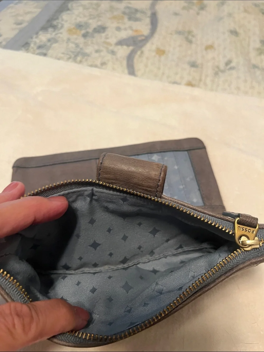 Fossil genuine leather