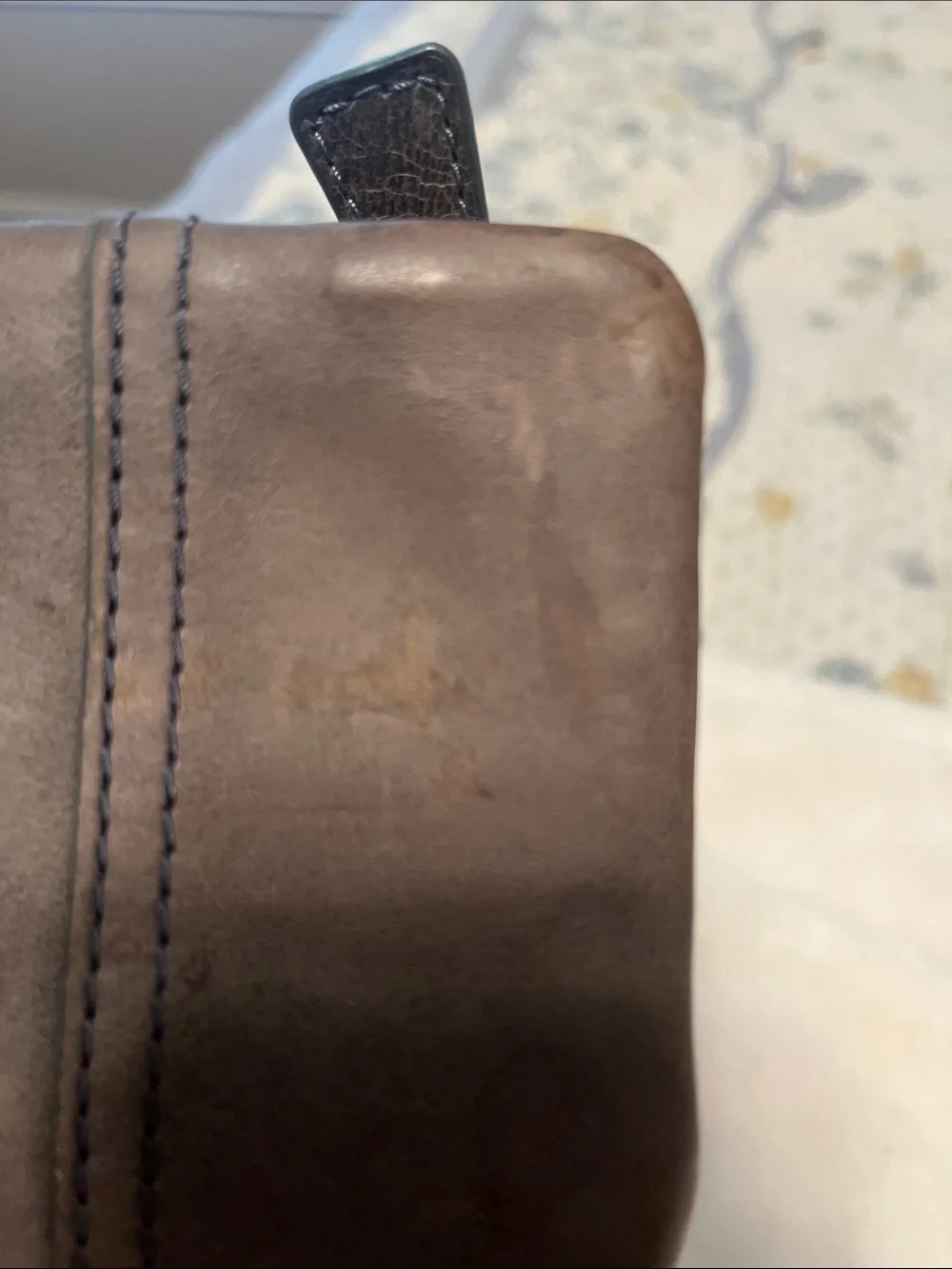 Fossil genuine leather