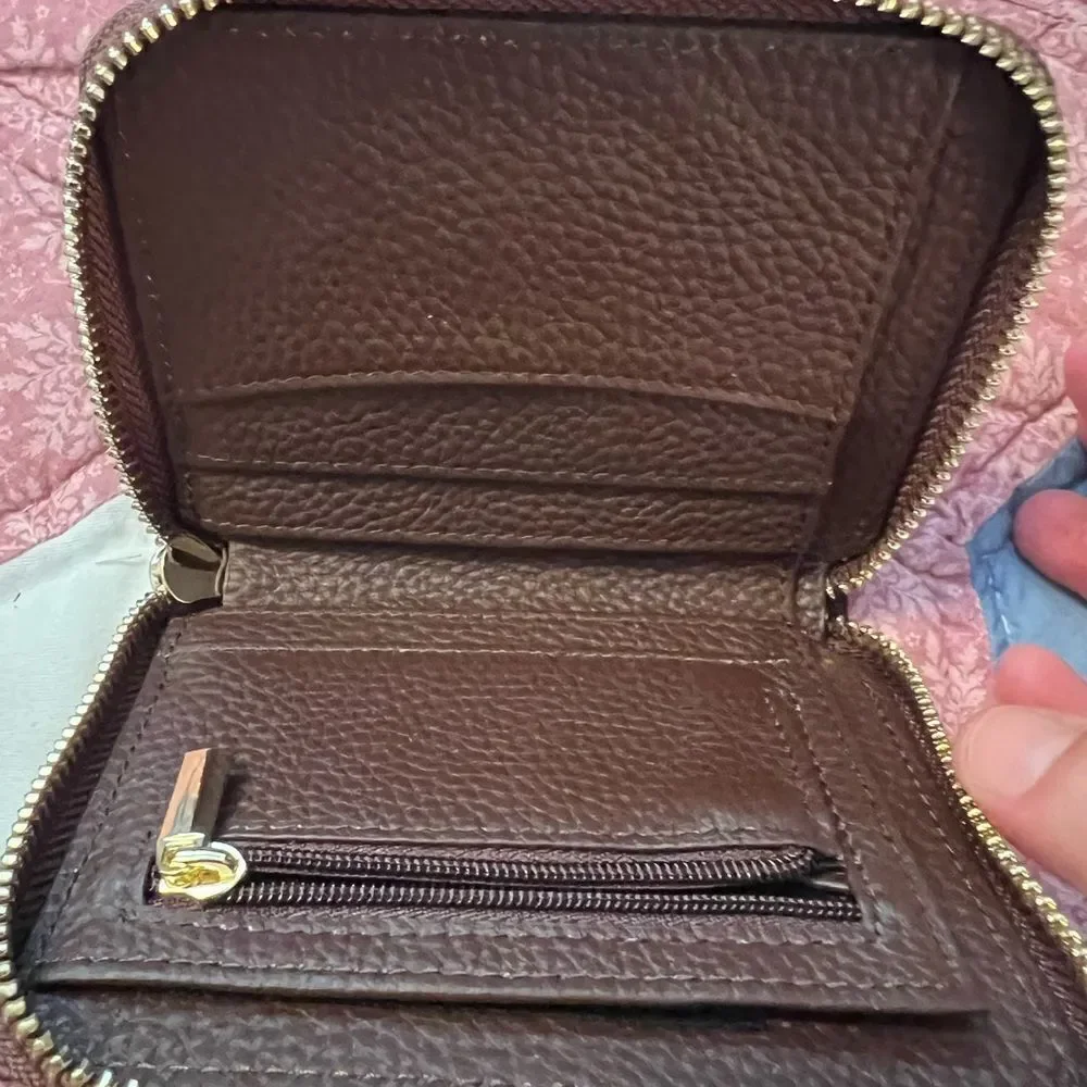 N/A leather wallet