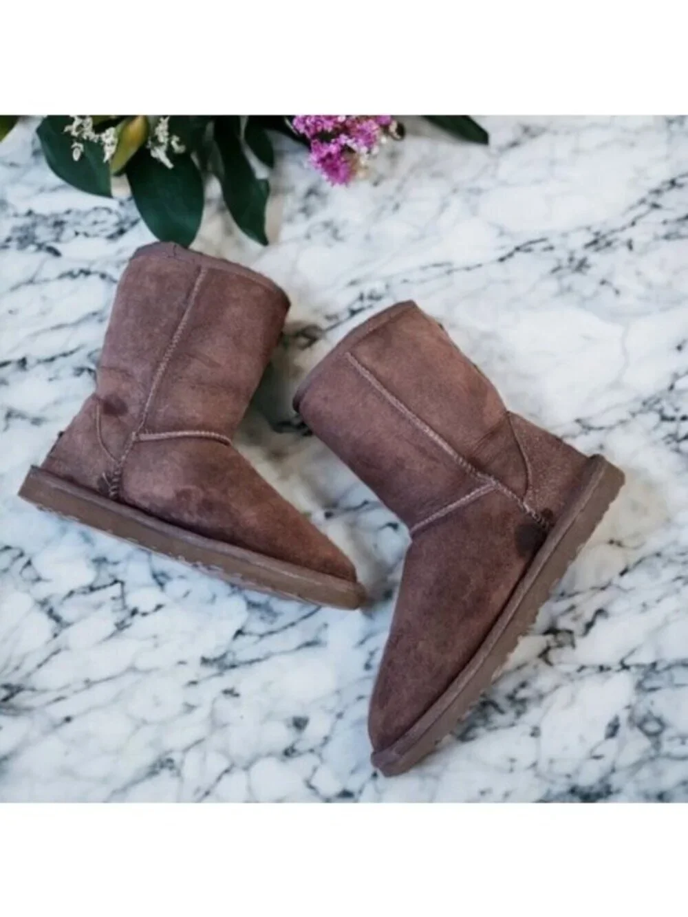UGG classic short