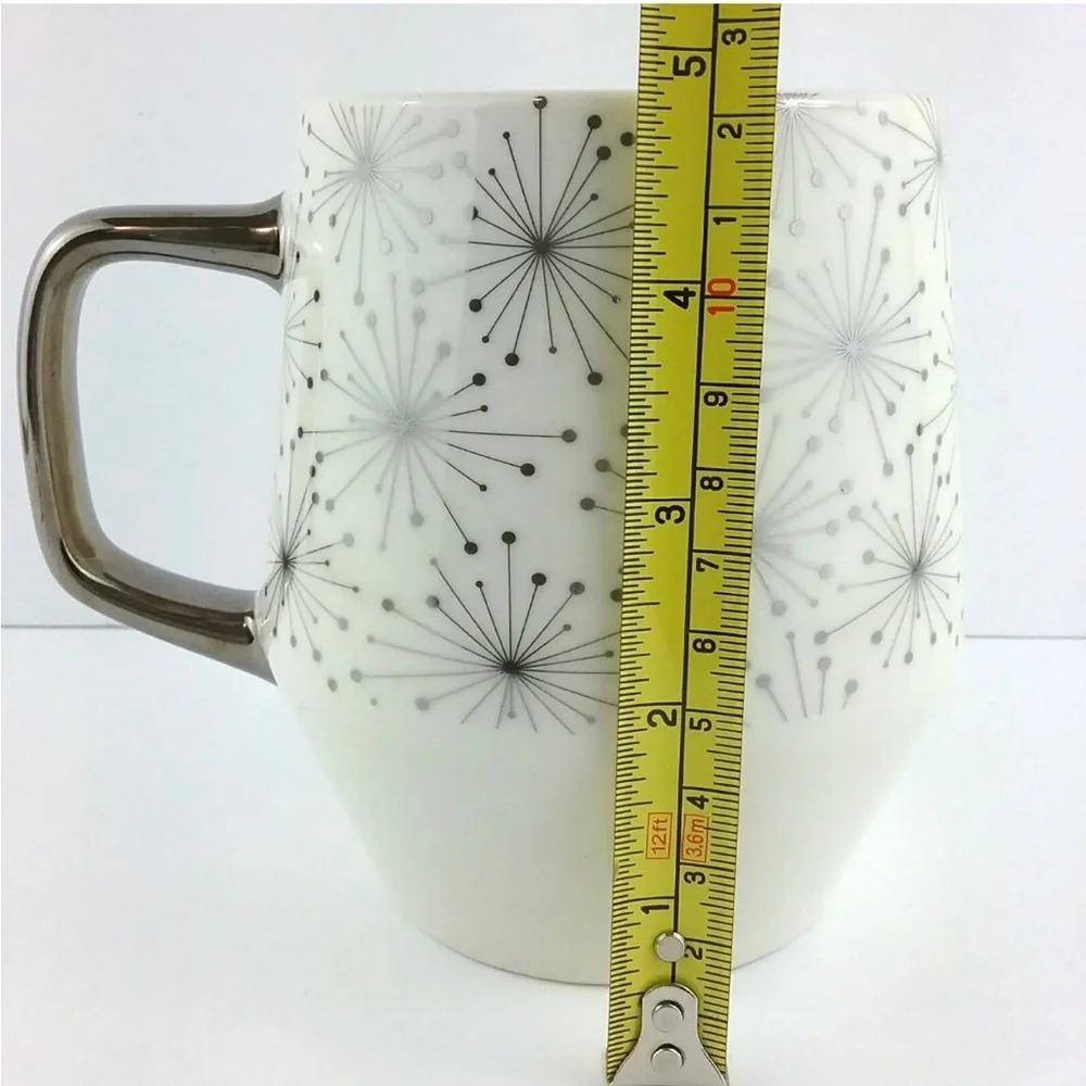 New With Tag 25 Ounce Edible Arrangements Winter Ceramic Mug Snowflake Star