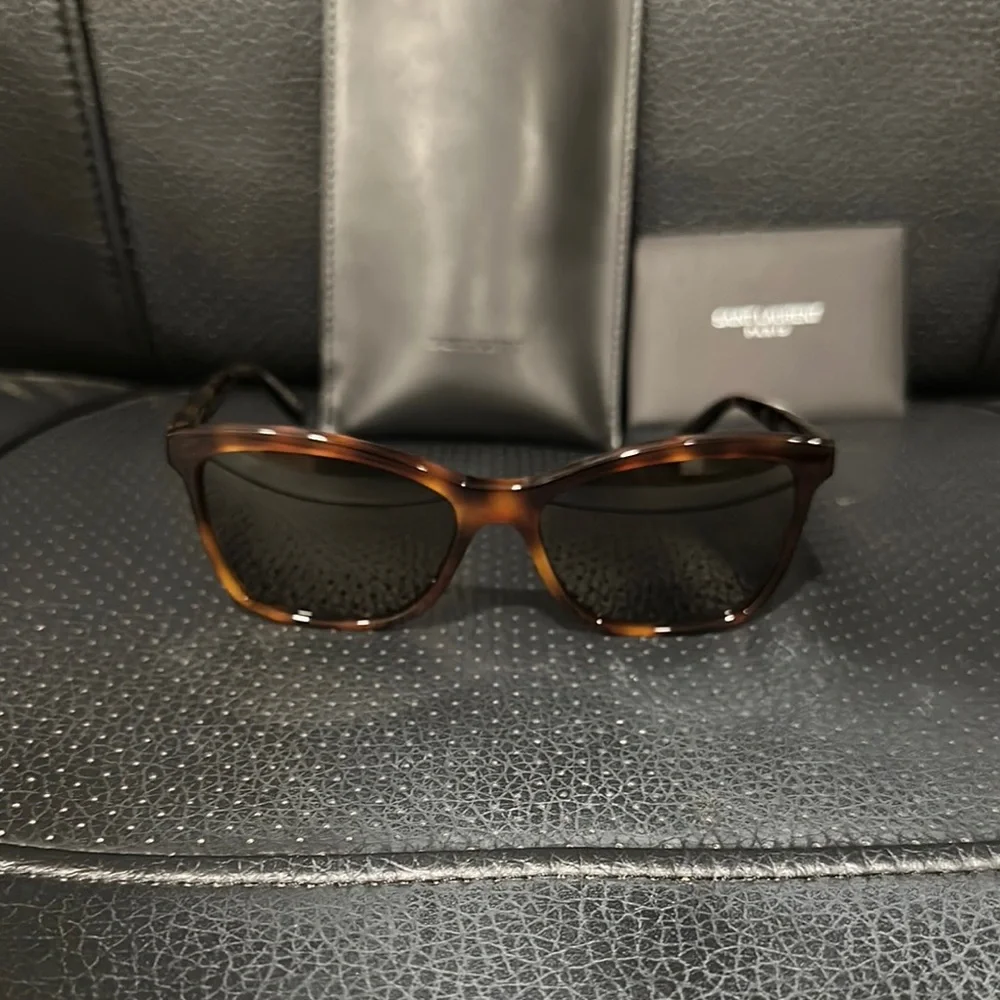 Saint Laurent stylish saint