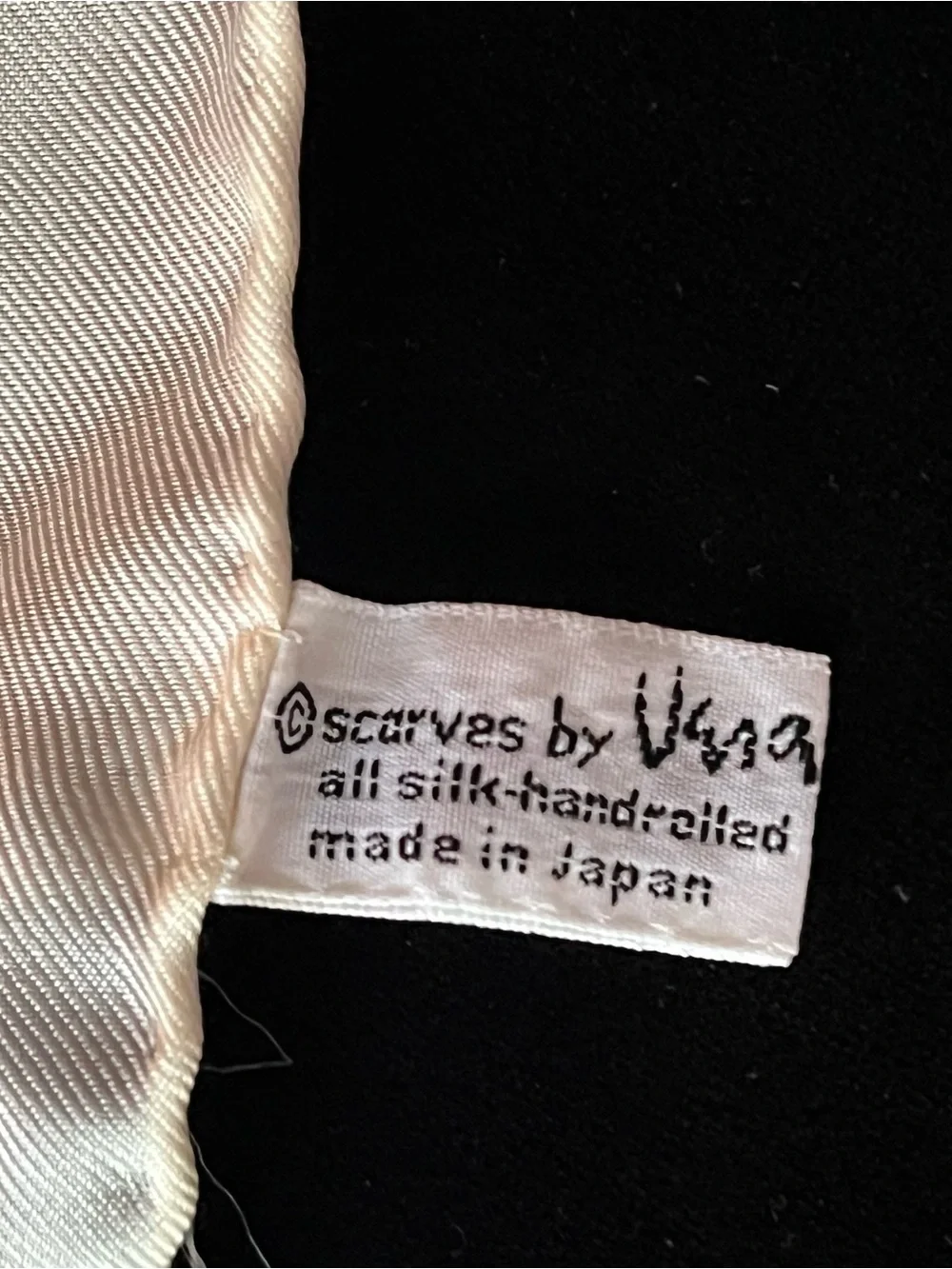 Vera Vintage White Floral Silk Scarf - Japan