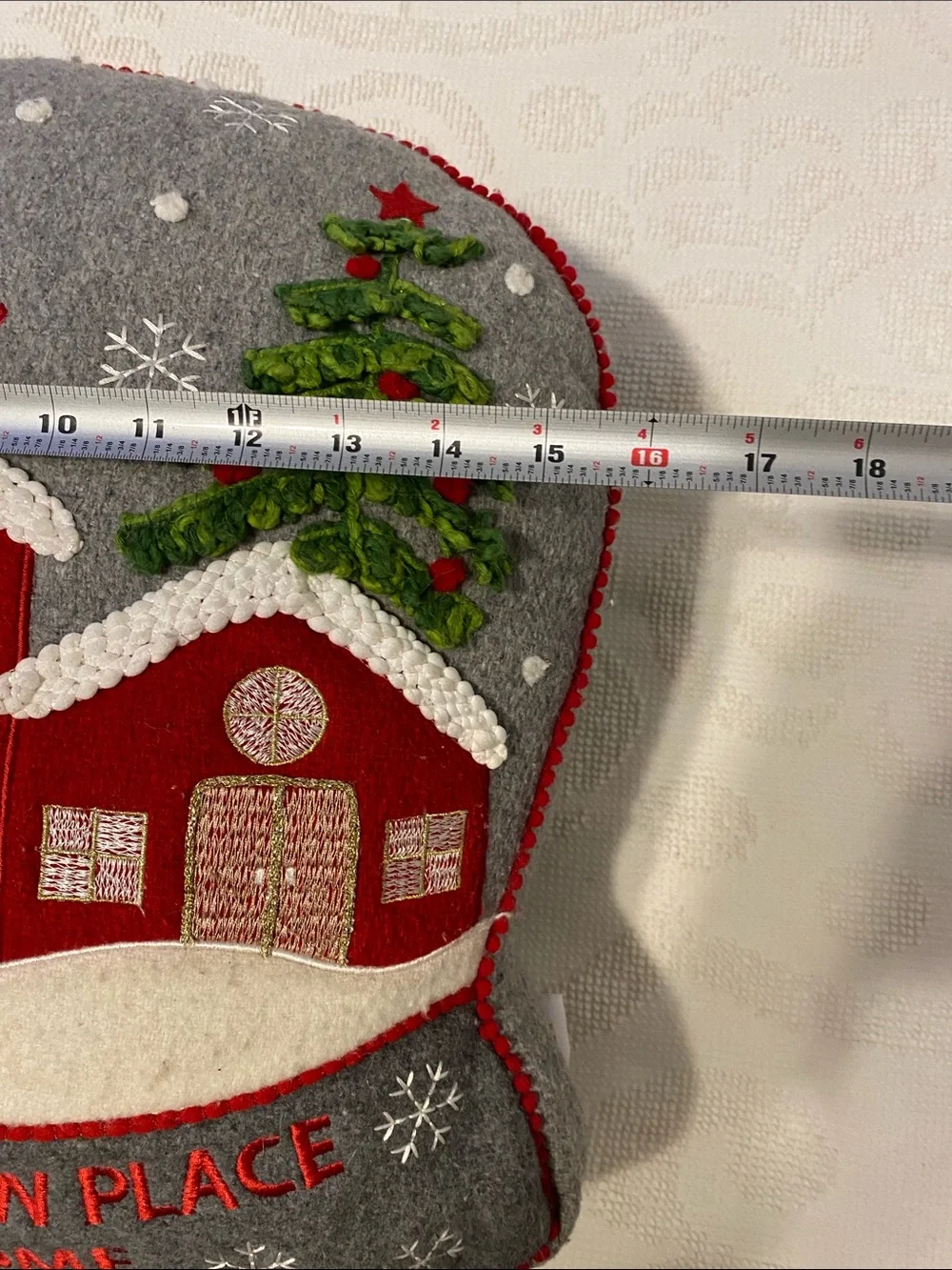 Isaac Mizrahi embroidered holiday