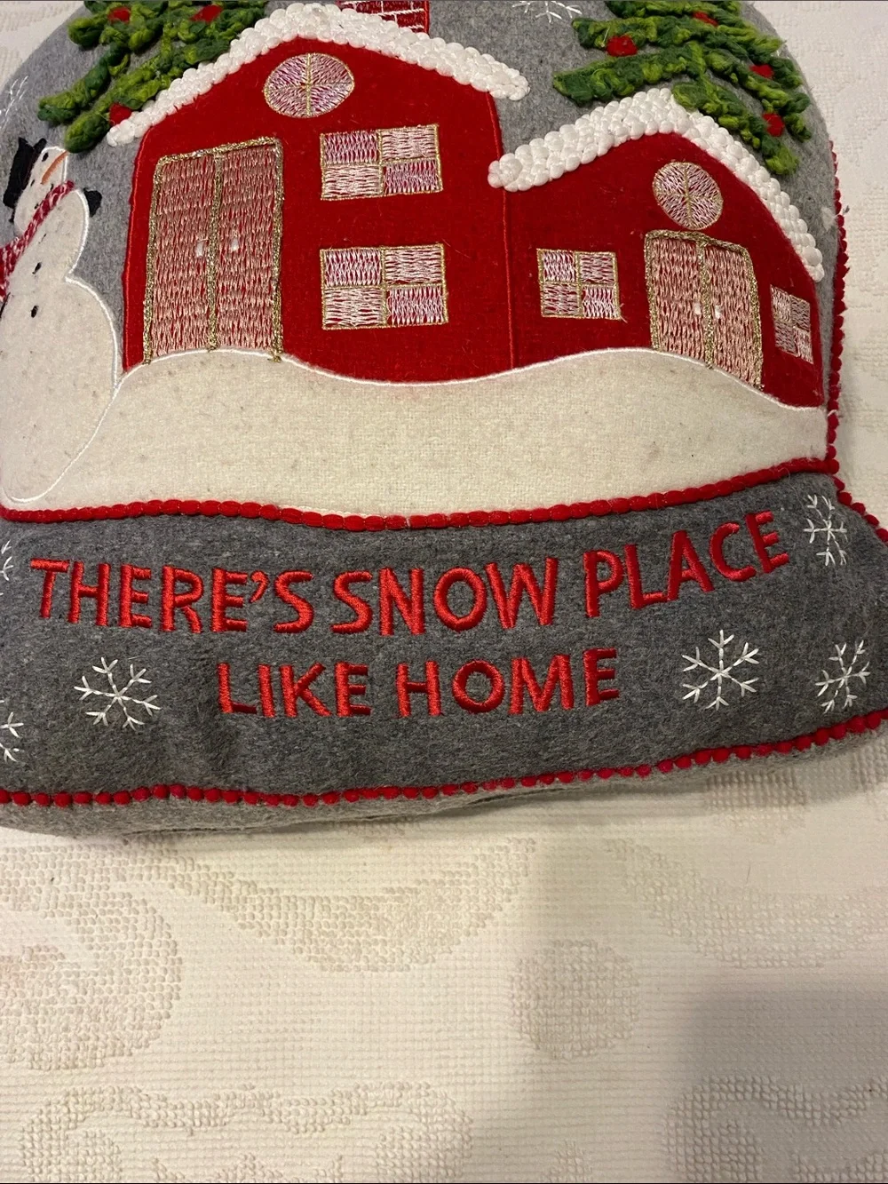 Isaac Mizrahi embroidered holiday