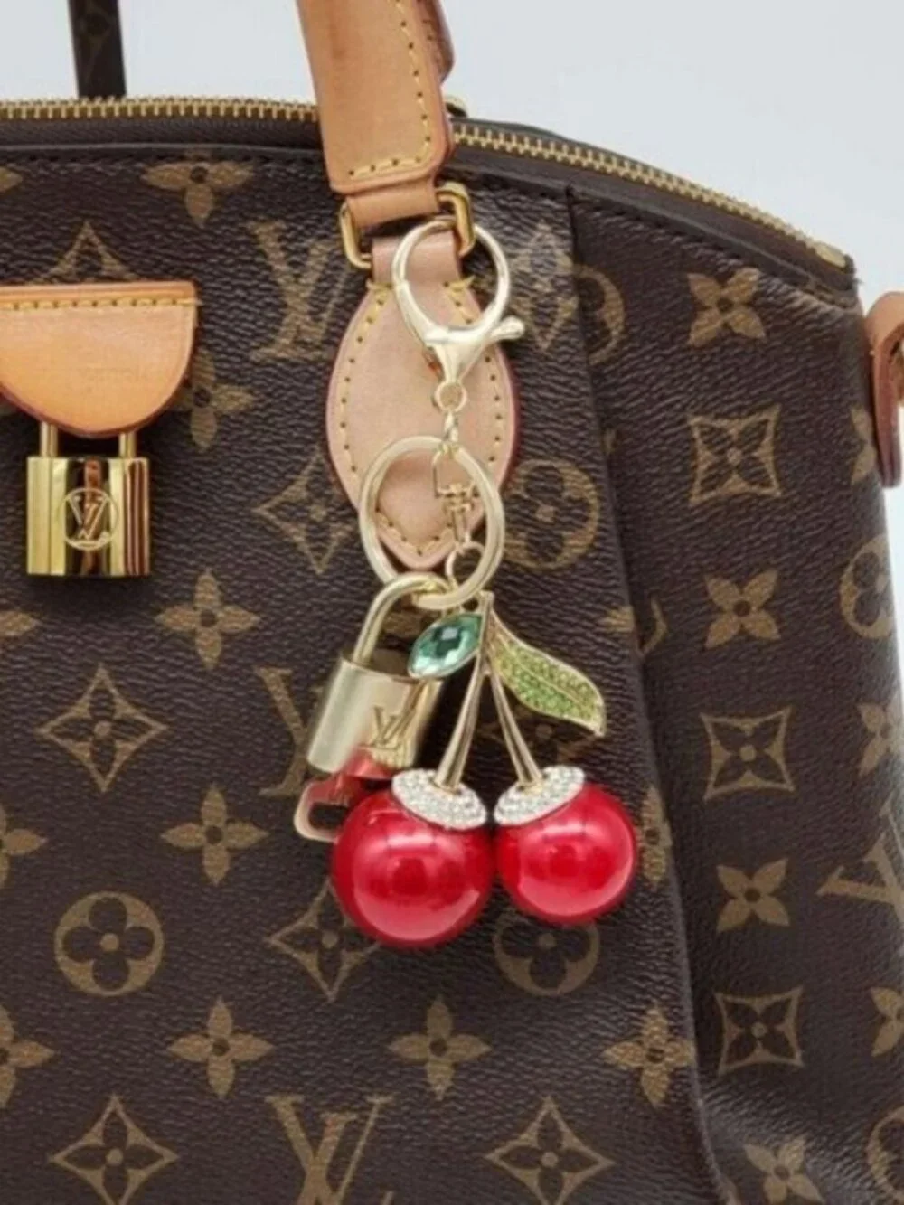 Louis Vuitton tone pre free