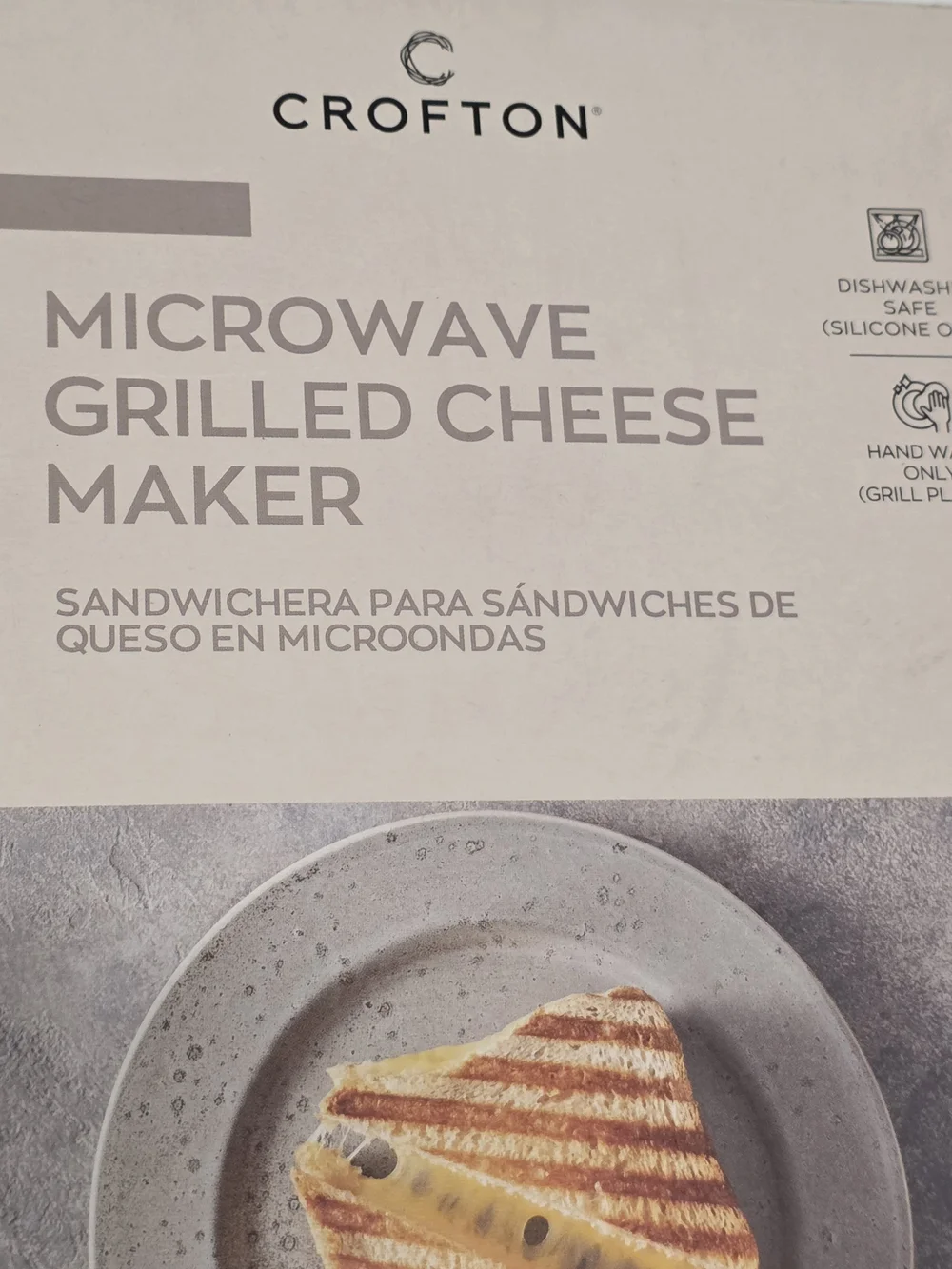 Crofton Microwave Grilled Cheese Maker Green Black Silicone Metal
