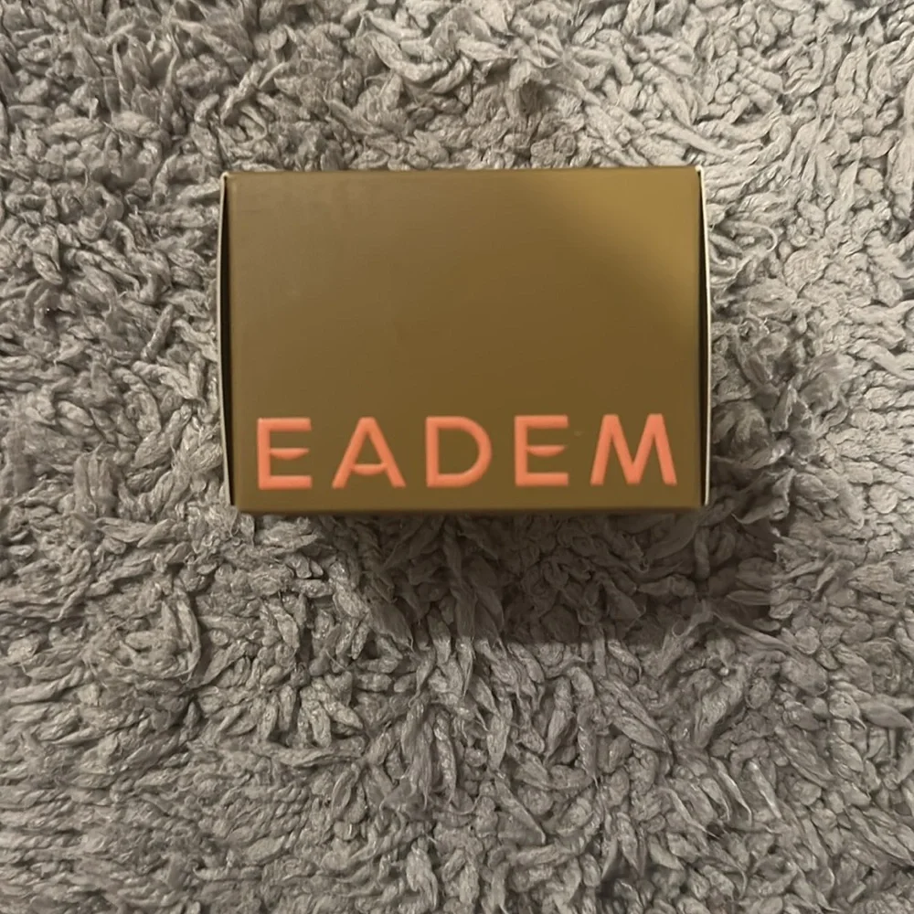 Eadem airy cushion moisturizer