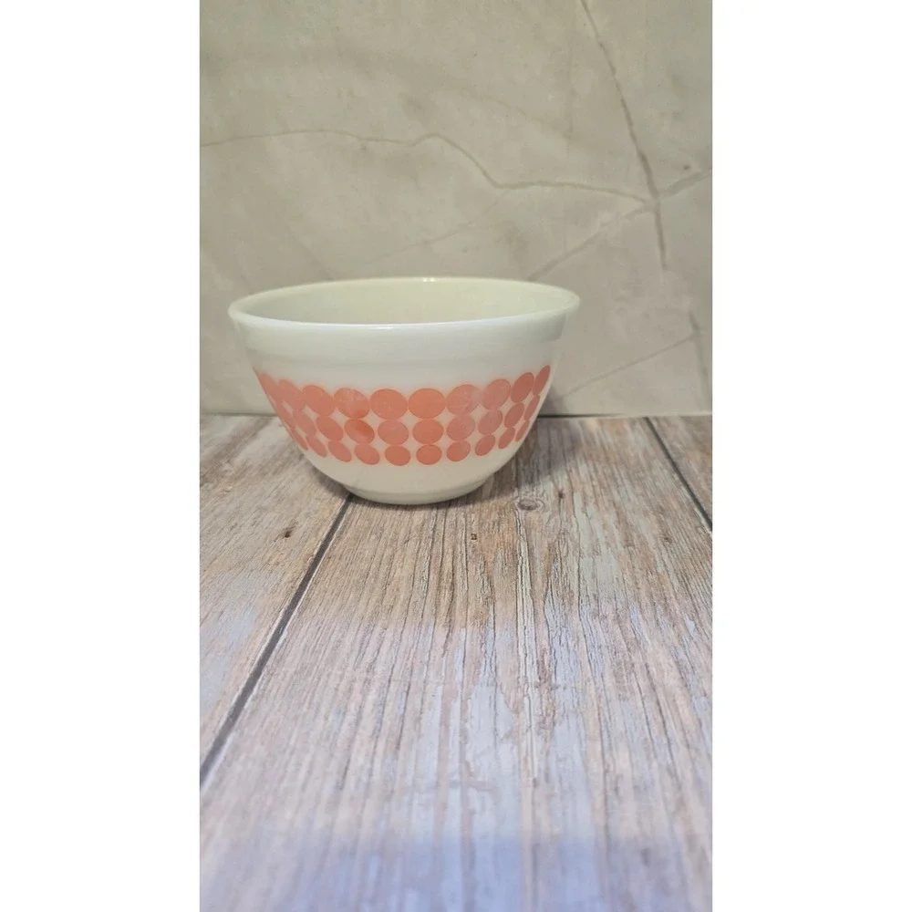 Pyrex orange polka