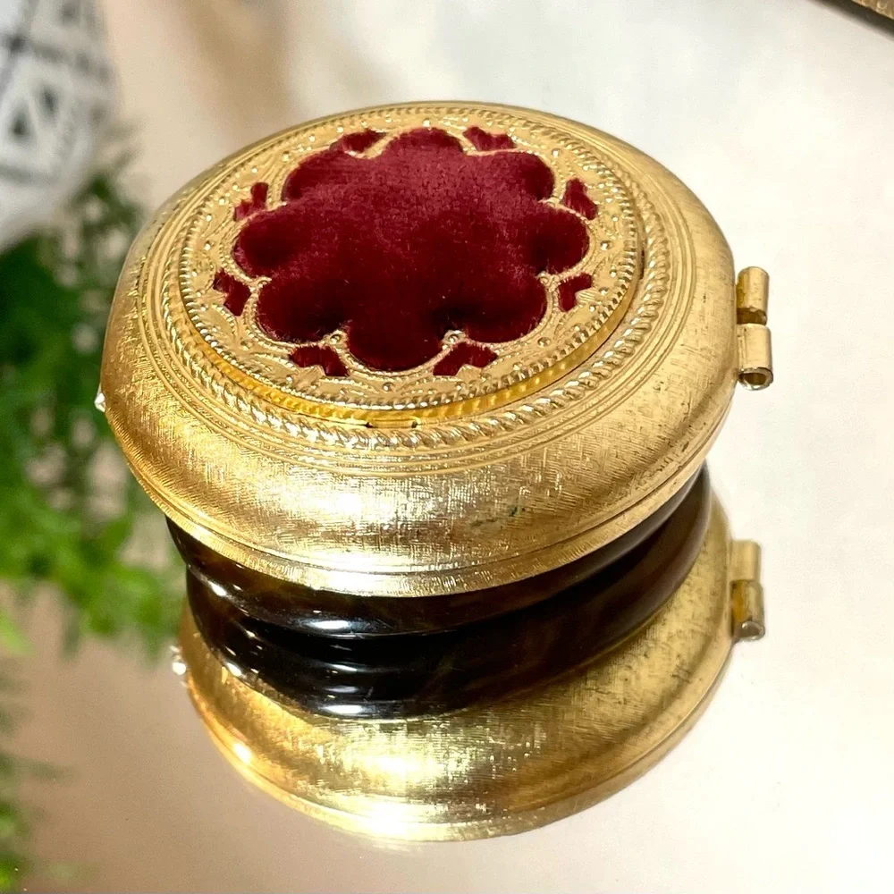 Revlon elegant gold