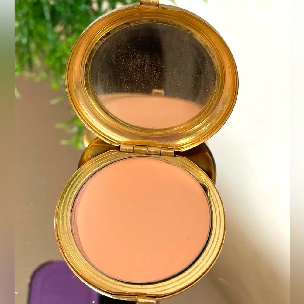 Revlon elegant gold