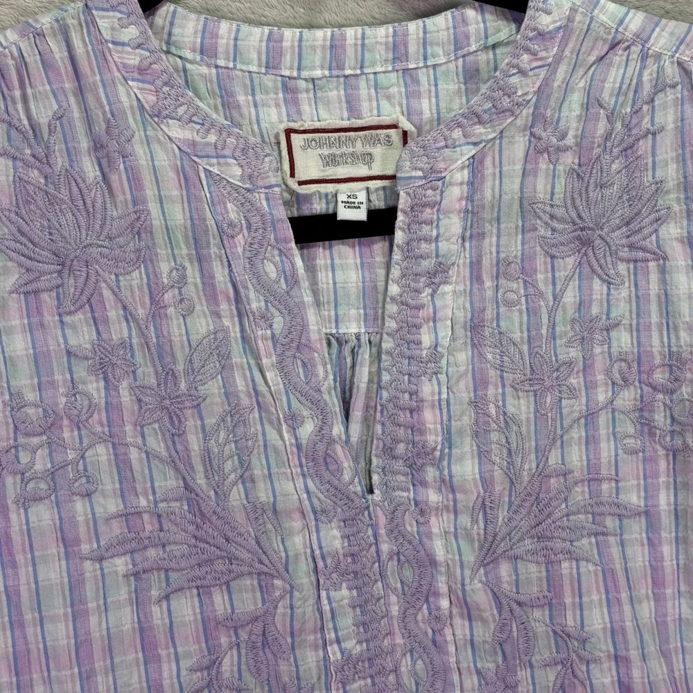 Johnny Was Womens Blouse Sz XS Purple Plaid Embroidered Hummingbird Puff Sleeve