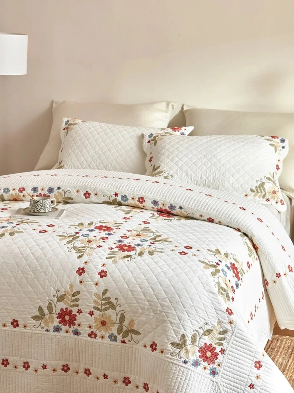 3 piece 100% cotton embroidered cottage floral quilt set farmhouse bedspread