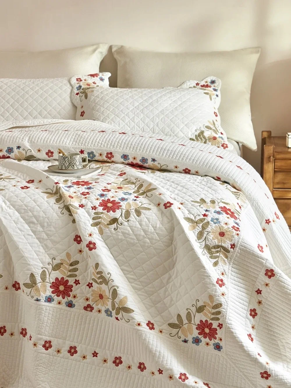 3 piece 100% cotton embroidered cottage floral quilt set farmhouse bedspread