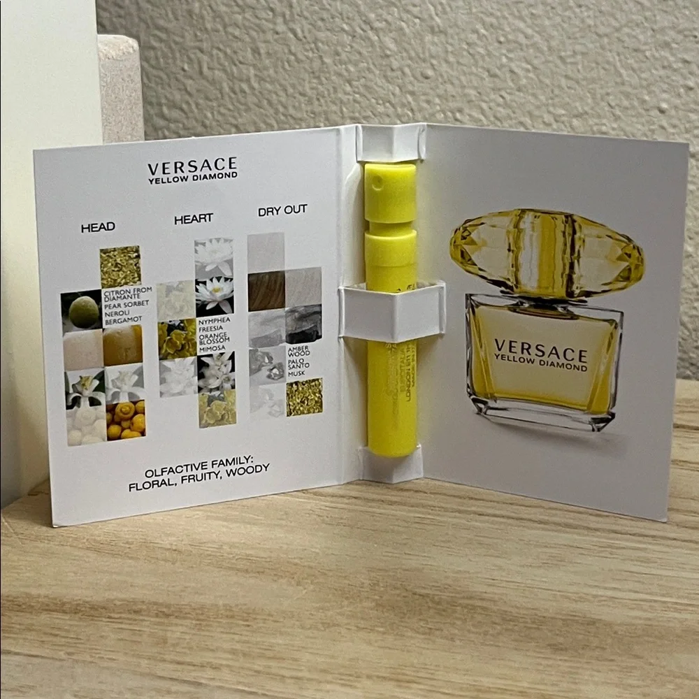 Versace yellow diamond