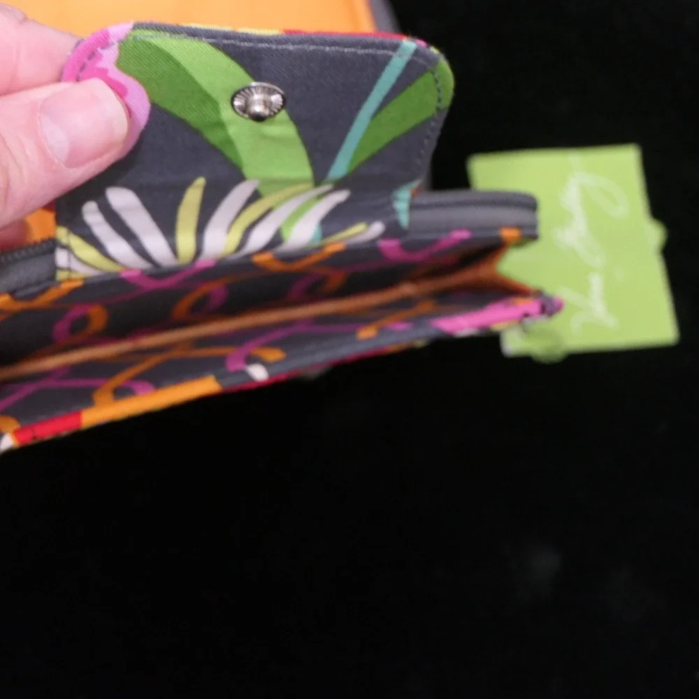 Vera Bradley fast smartphone this