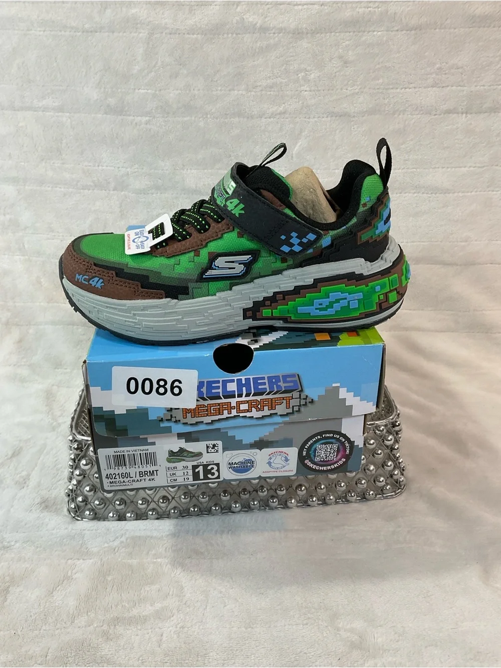 Skechers 🧱🌲 brand