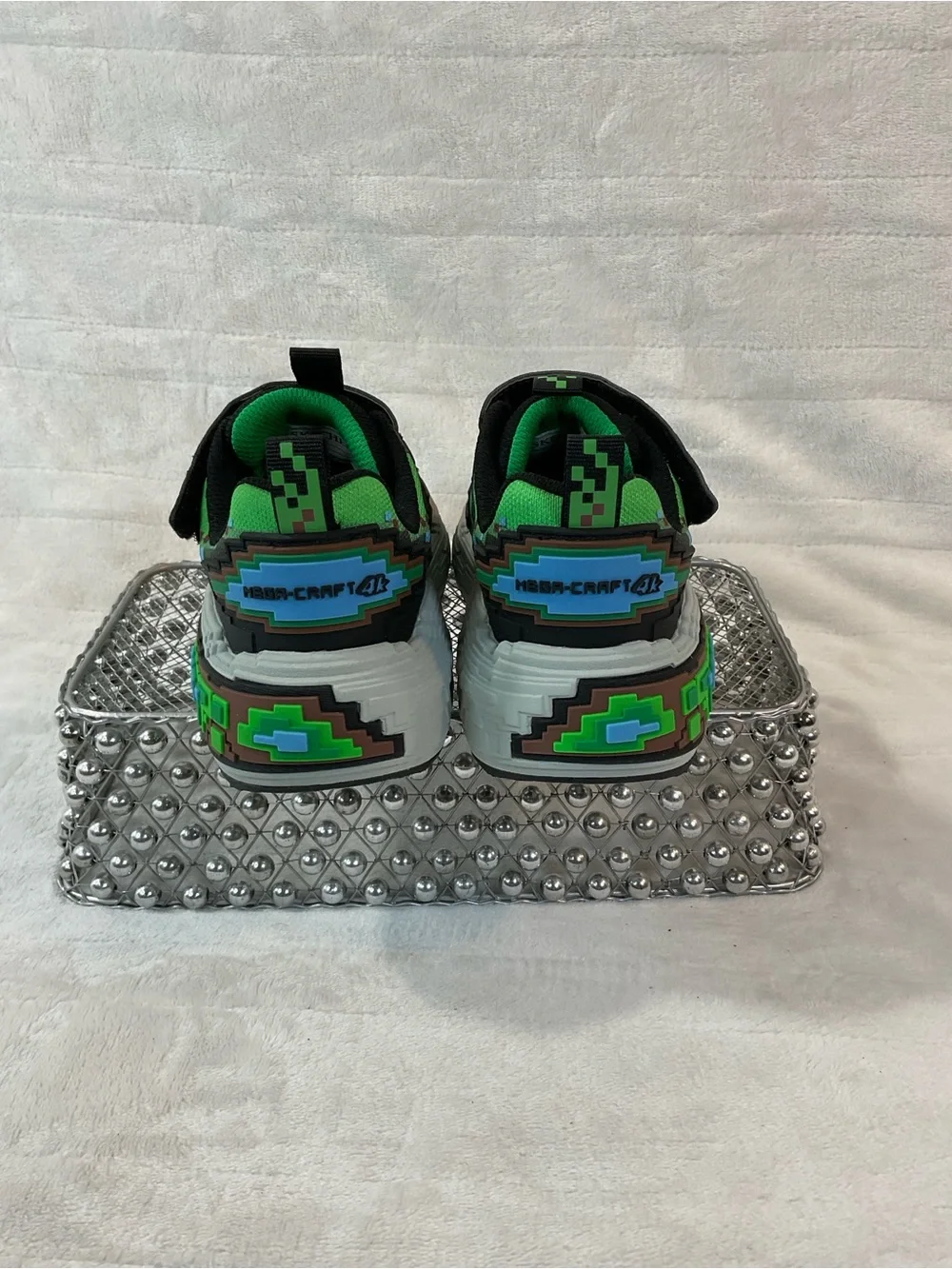 Skechers 🧱🌲 brand
