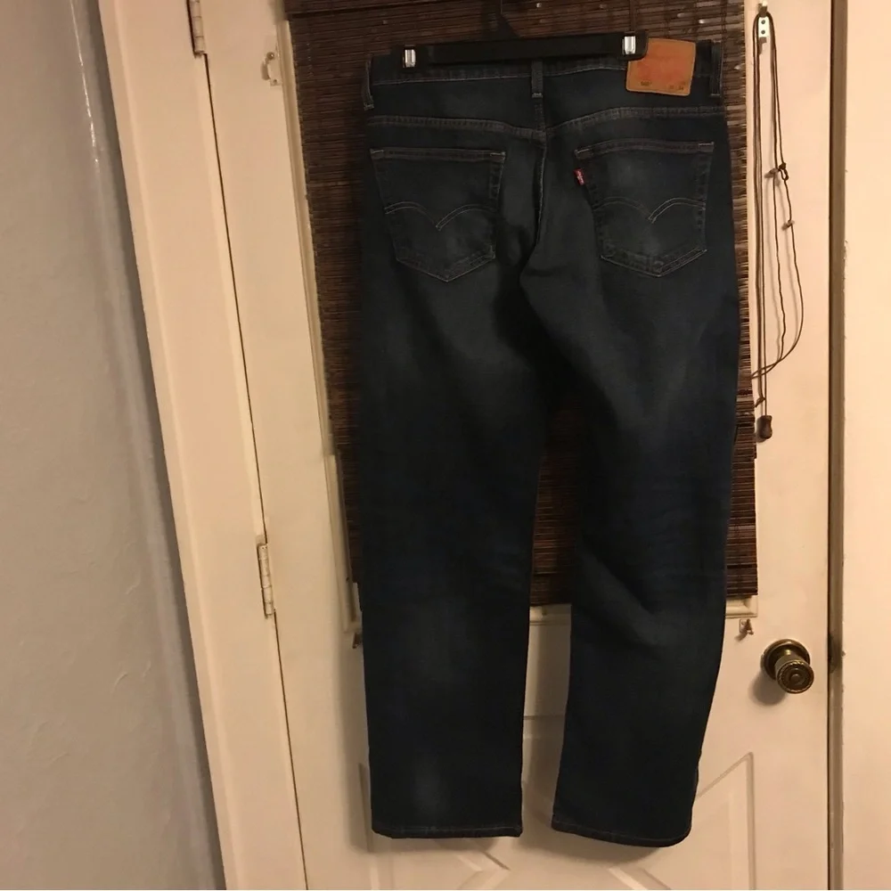 Levis modern laid