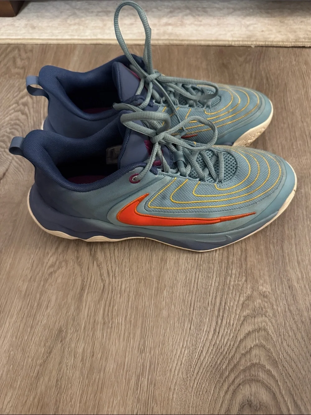 Nike Boys Youth basketball shoes-Liam Maverick Eva