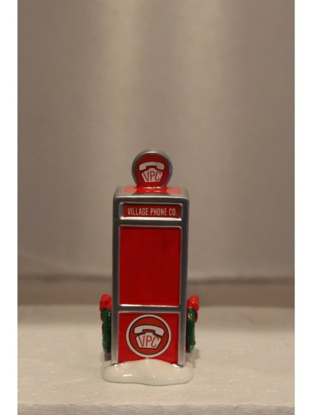 Department 56 incurring charge display