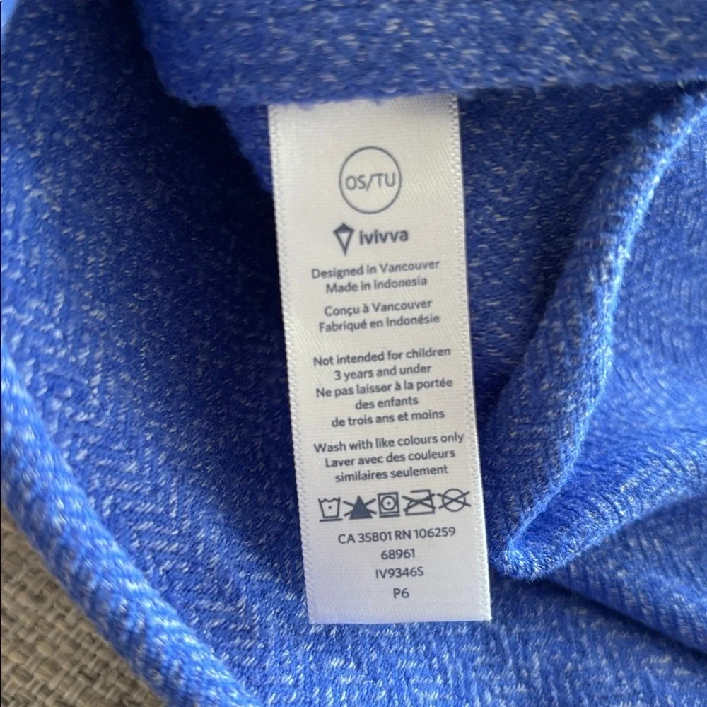 Ivivva (Lululemon) herringbone Village Chill Herringbone multi wear snap scarf