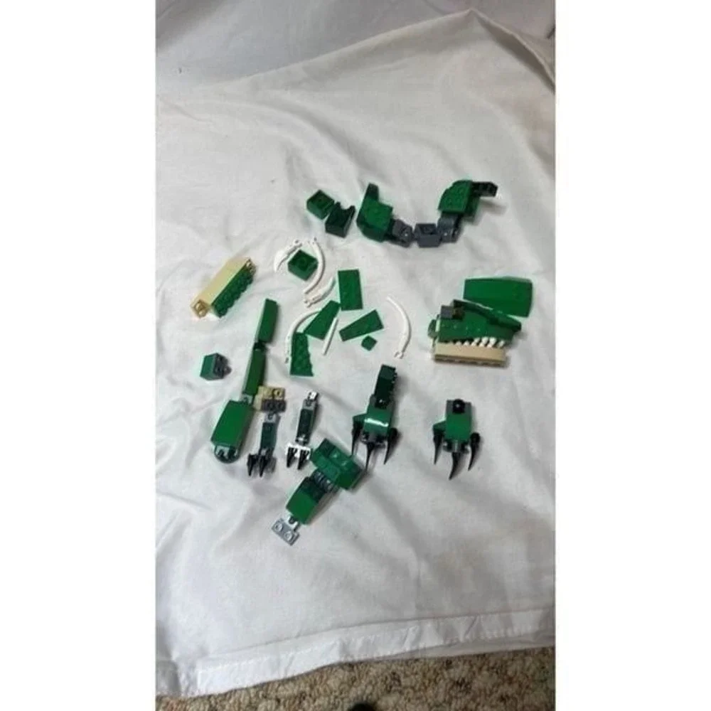 Lego creator mighty